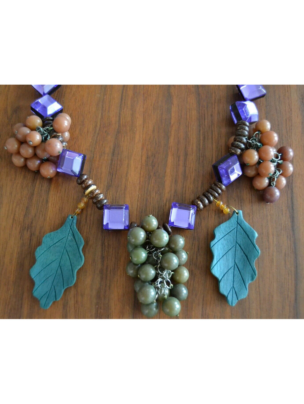 Vintage Statement Necklace Wood Beads Purple Resin Leaves Grape Cluster 22" - Picture 2 of 5